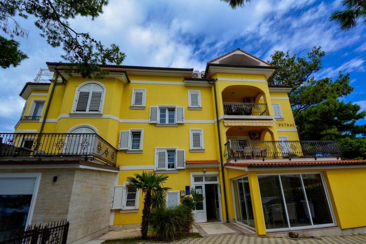 Apartment 10 In Villa Petrac Banjol Екстер'єр фото